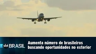 Aumenta número de brasileiros buscando oportunidades no exterior | SBT Brasil (04/04/19)