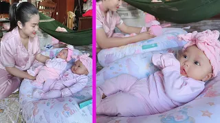 Baby Siv Hour and Baby Siv Ing look like Twin sister - Routine life of country Mom