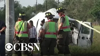 Van carrying migrants crashes in Texas, killing at least 10 people