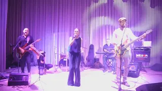 TMGroove & Maria Hojda Valerie Cover