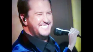 Lionel Richie ***  Luke Bryan ***