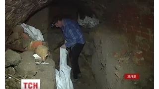 Харківські волонтери розчищають підземні ходи міста, щоб створити музей