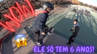 APRENDENDO A ANDAR DE SKATE COM MEU FILHO DE 6 ANOS!