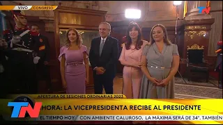 APERTURA SESIONES ORDINARIAS: El presidente llegó a Casa Rosada y fue recibido por Cristina Kirchner