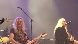 saxon, 747 (Strangers in the night), belfast ulster hall 4/3/23