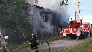 Пожар двухэтажного дома в Кировградском городском округе