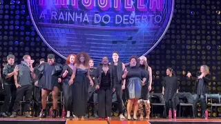 It’s Raining Men - Priscilla A Rainha do Deserto (Ensaio Italiana)