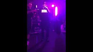 og boobie black_bwa Kevin Gates artists falls on stage