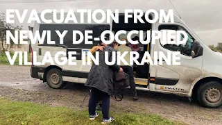 Evacuation of group of people from newly de-occupied village. #Ukraine 🇺🇦, September 2022.