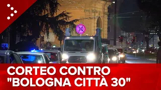 LIVE Bologna, corteo contro "Città 30": diretta video