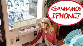 GASTAMOS 100 REAIS NA MÁQUINA DE PEGAR CELULAR