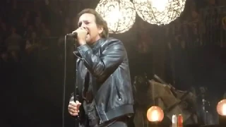 Pearl Jam "Of The Girl / Low Light" live @ O2 Arena London England June 18th 2018