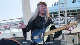 Uli Jon Roth - "Fly to the Rainbow (Scorpions)" (1/31/23) 70000 Tons of Metal