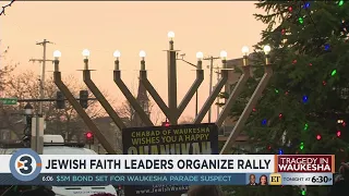 Jewish faith leaders organize vigil for Waukesha parade victims