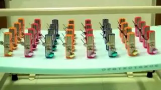 32 Metronomes Synchronized