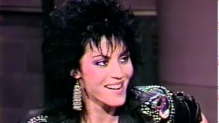 Joan Jett - Roadrunner + interview [1990]