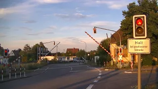 Spoorwegovergang Siebeldingen-Birkweiler (D) // Railroad crossing // Bahnübergang