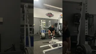 750 lbs (340.5 kgs) Deadlift, No Belt