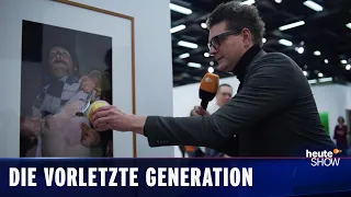 Klimaprotest oder moderne Kunst? Lutz van der Horst auf der Art Cologne | heute-show vom 25.11.2022