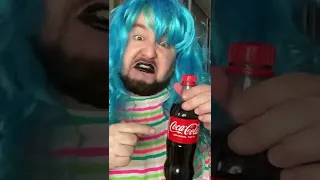 Маленькая Средняя Большая Coca-Cola #shorts ￼