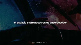 sia - space between || letra en español