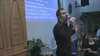 Baruch Adonai-the shaddai-(Paul Wilbur)- By Carlos Perdomo.wmv