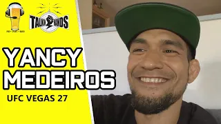 Yancy Medeiros training with Max Holloway ahead of UFC Vegas 27