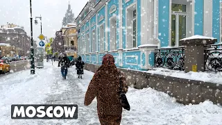 ⁴ᴷ SNOWFALL IN MOSCOW ❄️ Walk through the center of a large metropolis on Christmas Eve