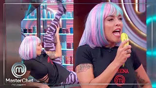 Lorena Castell sorprende a todos con su versión de "La Tusa" | MasterChef Celebrity 7