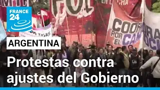 Oposición argentina protesta en rechazo al cierre de programas y comedores sociales