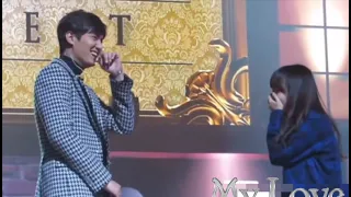 Lee min ho Confinement HUG to his fan   Die hard romantic moment  #leeminho #lovesong #wtspstatus