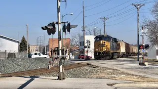 1st Train Is Booking!  CSX Grain Train With DPU Shoving! Railway Crossings Of Wapakoneta Ohio Trains