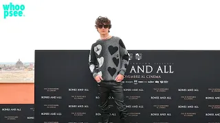 Timothée Chalamet con Luca Guadagnino al photocall di “Bones and All”