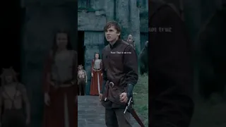 Yn is the queen and the king doesnt respect her | not mine | #yn #povs #narnia #peterpevensie