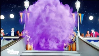 Descendants 2 - Mal and Ben kiss scene #2