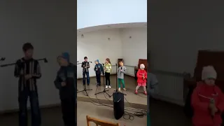 Детский хор поет об Иисусе Христе-поют профессионалы))))))))))))))))))))