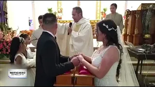 Sacerdote enfurece durante boda en Colombia | Noticiero EstrellaTV