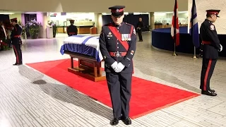 Rob Ford's casket lies in repose at city hall