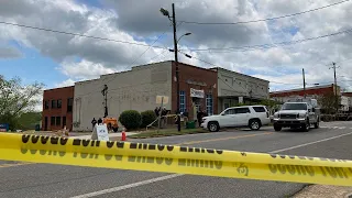 Alabama police arrest 2 teens for deadly Sweet 16 birthday party shooting