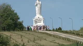 Храмовый комплекс хутора Ездоцкий продолжает принимать паломников