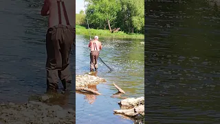 Рыбалка в Зарайске на  р.Осётр. Зарайск. Плотина.