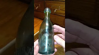 KANSAS TERRITORY BLOB TOP SODA BOTTLE LEAVENWORTH CITY K.T.