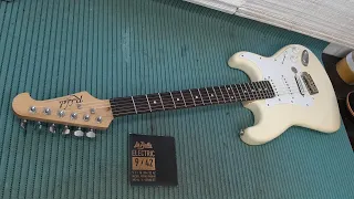 Rockdale Stratocaster. 2 серия. Монтаж ладов, изготовление порожка, отстройка.