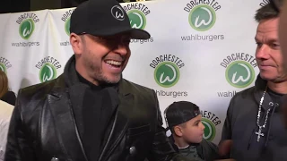 Wahlburgers Dorchester, OPEN NOW!