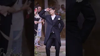 레전드였다는 엔조이커플 손민수 신랑입장 Enjoycouple the groom's entrance #엔조이커플 #결혼 #결혼식#shorts #엔조이커플결혼식 #loveshot