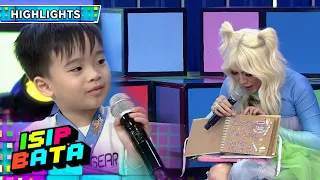 Argus presents a scrapbook to Vice Ganda | Isip Bata