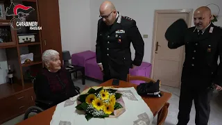 I 100 anni di nonna Giorgia a Modica insieme ai carabinieri