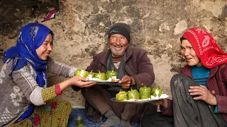 Old Lovers Village style Afghan Delicious recipe | Village life Afghanistan in a cave