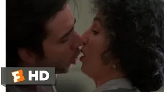 Moonstruck (6/11) Movie CLIP - A Wolf Without a Foot (1987) HD