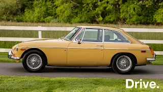 Drive 1972 MG MGB GT ~ Silver Arrow Cars Ltd